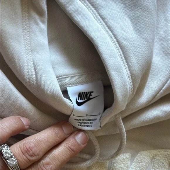 Nike adult Cream Tracksuit Set - Picture 3 of 9
